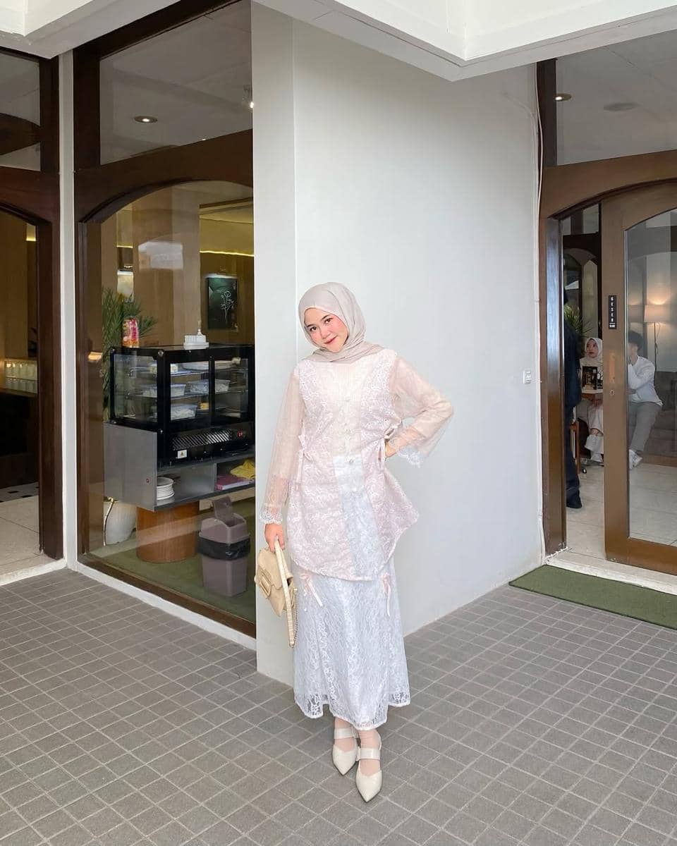 Outfit ala Mirna Kumalasari