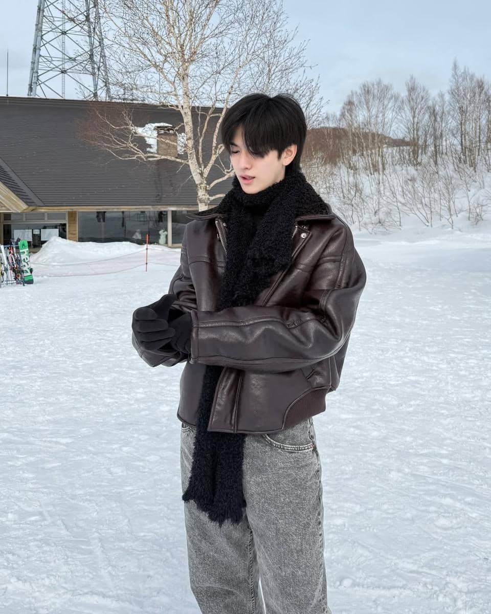 Outfit ala Jinwook BUS