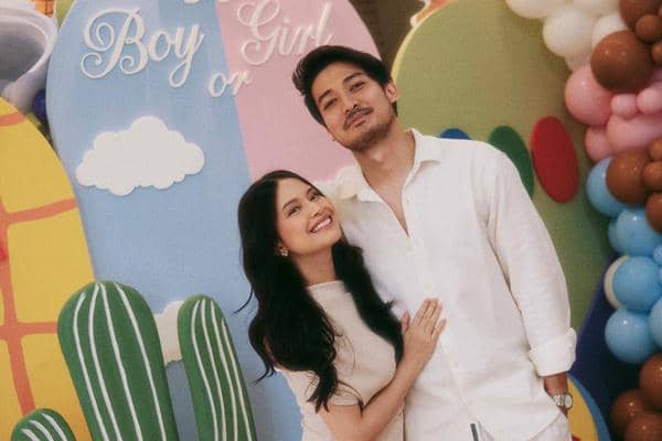 7 Potret Gender Reveal Kehamilan Hanggini, Temanya Toy Story