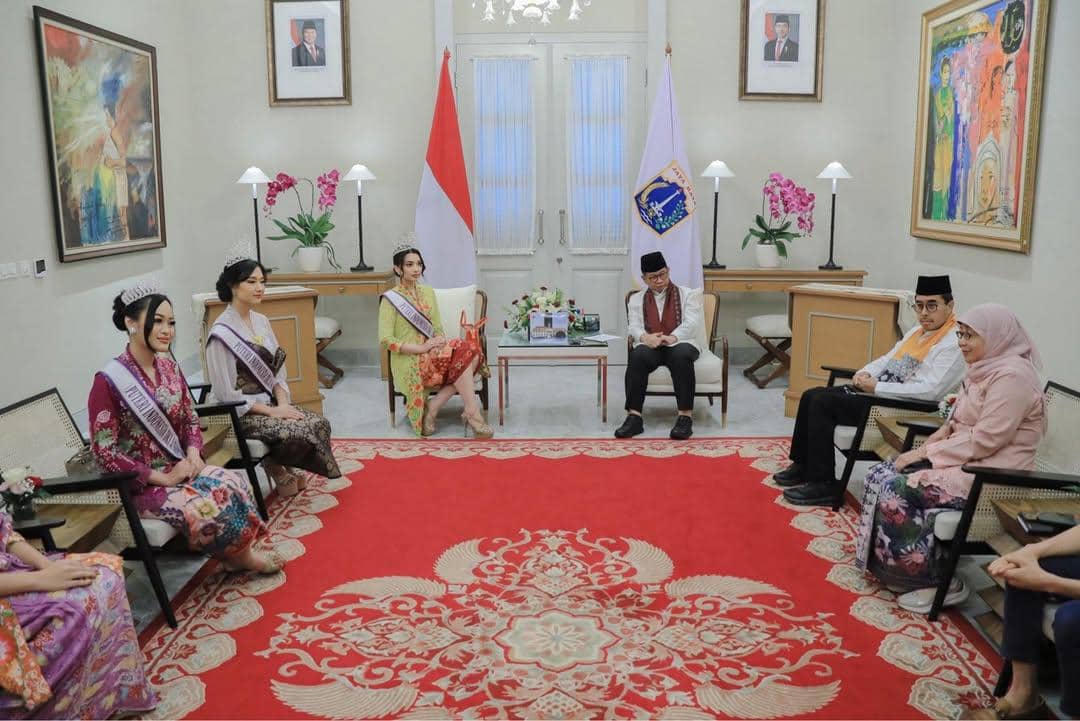 Potret Kunjungan Finalis Puteri Indonesia DKI Jakarta 2026 Bersama Gubernur