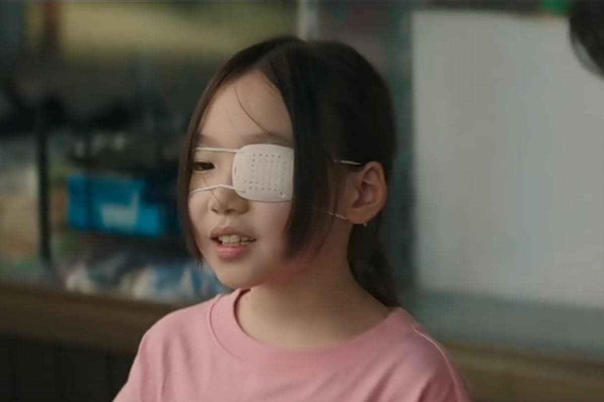 Still cut Siren's Kiss