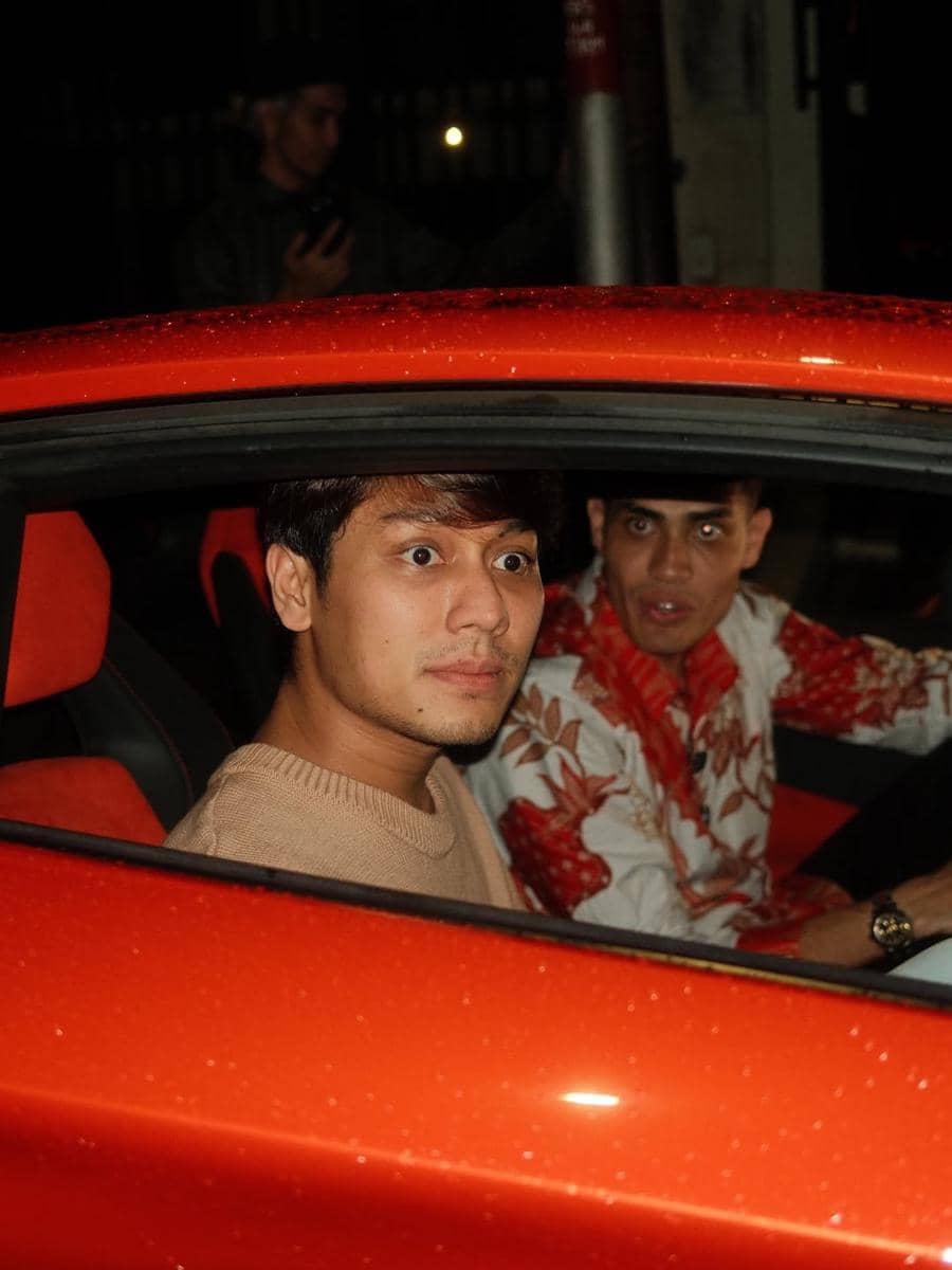 Aisar Khaled buka bersama keluarga Rizky Billar.