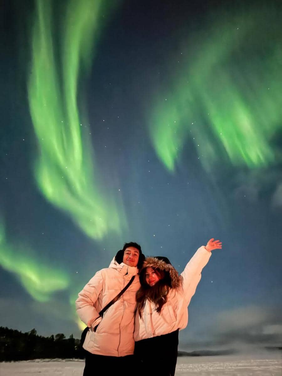 Harris Vriza dan Haviza lihat aurora di Finlandia