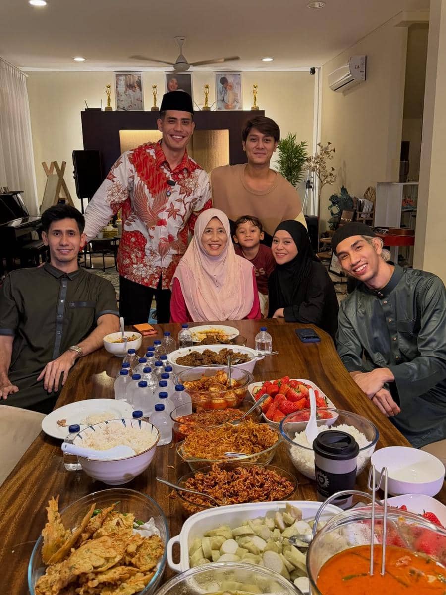 Aisar Khaled buka bersama keluarga Rizky Billar.