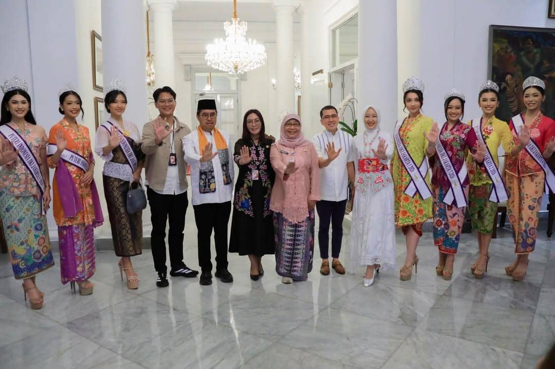 Potret Kunjungan Finalis Puteri Indonesia DKI Jakarta 2026 Bersama Gubernur