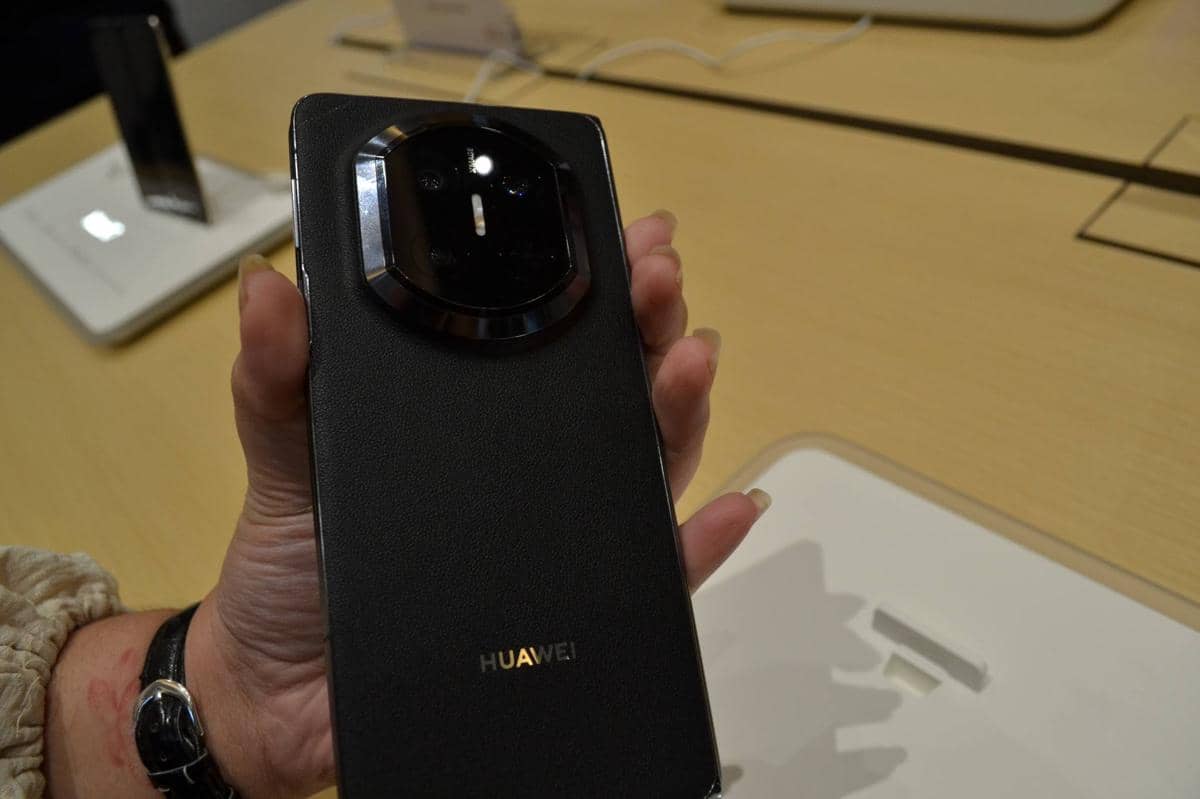 Huawei Mate X7. 