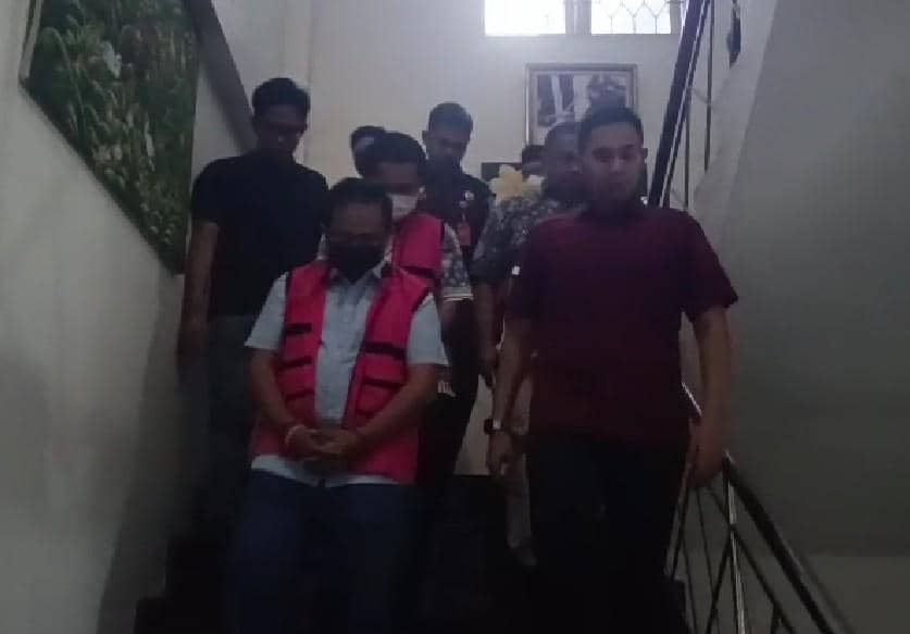 Kejaksaan Negeri Luwu, Sulawesi Selatan, menetapkan lima orang tersangka korupsi bantuan irigasi, Kamis (5/3/2026). Dok. Kejari Luwu