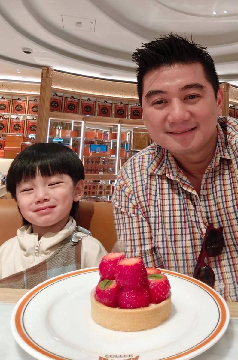 artis liburan di disney cruise line singapura