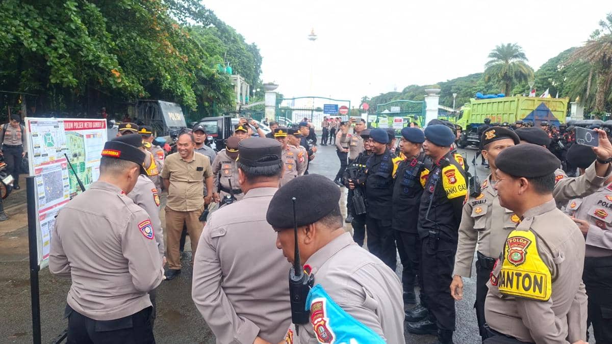 1.436 Personel Gabungan Diterjunkan Kawal Demo Mahasiswa di Monas
