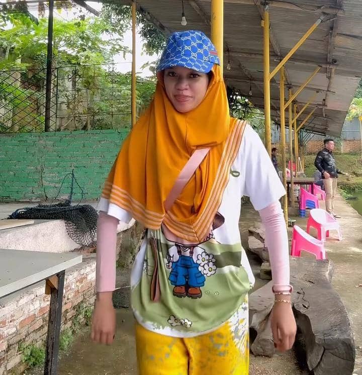 potret Ummi Quary mancing di galatama