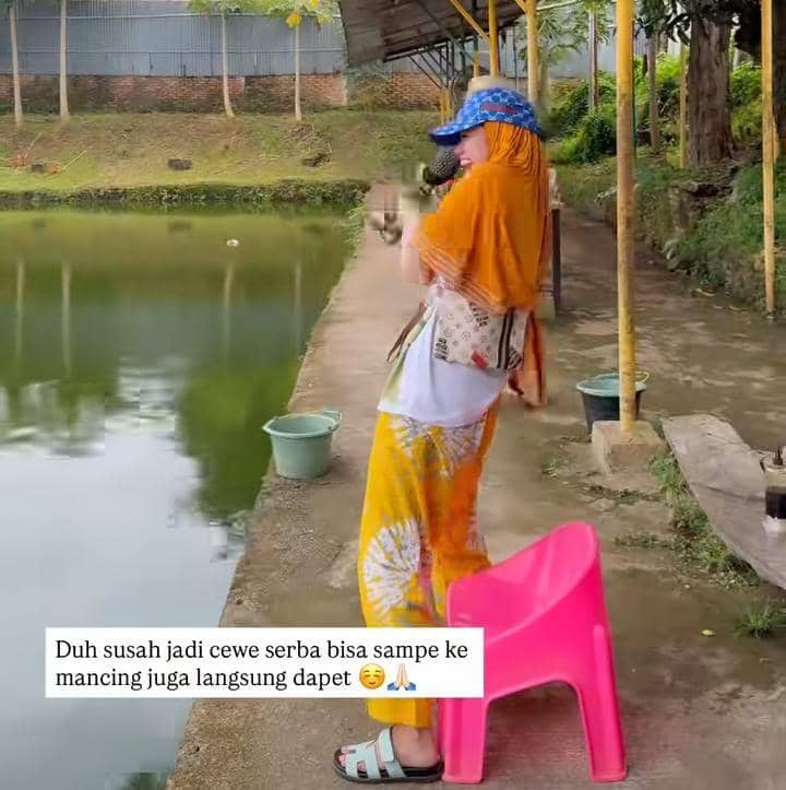 potret Ummi Quary mancing di galatama