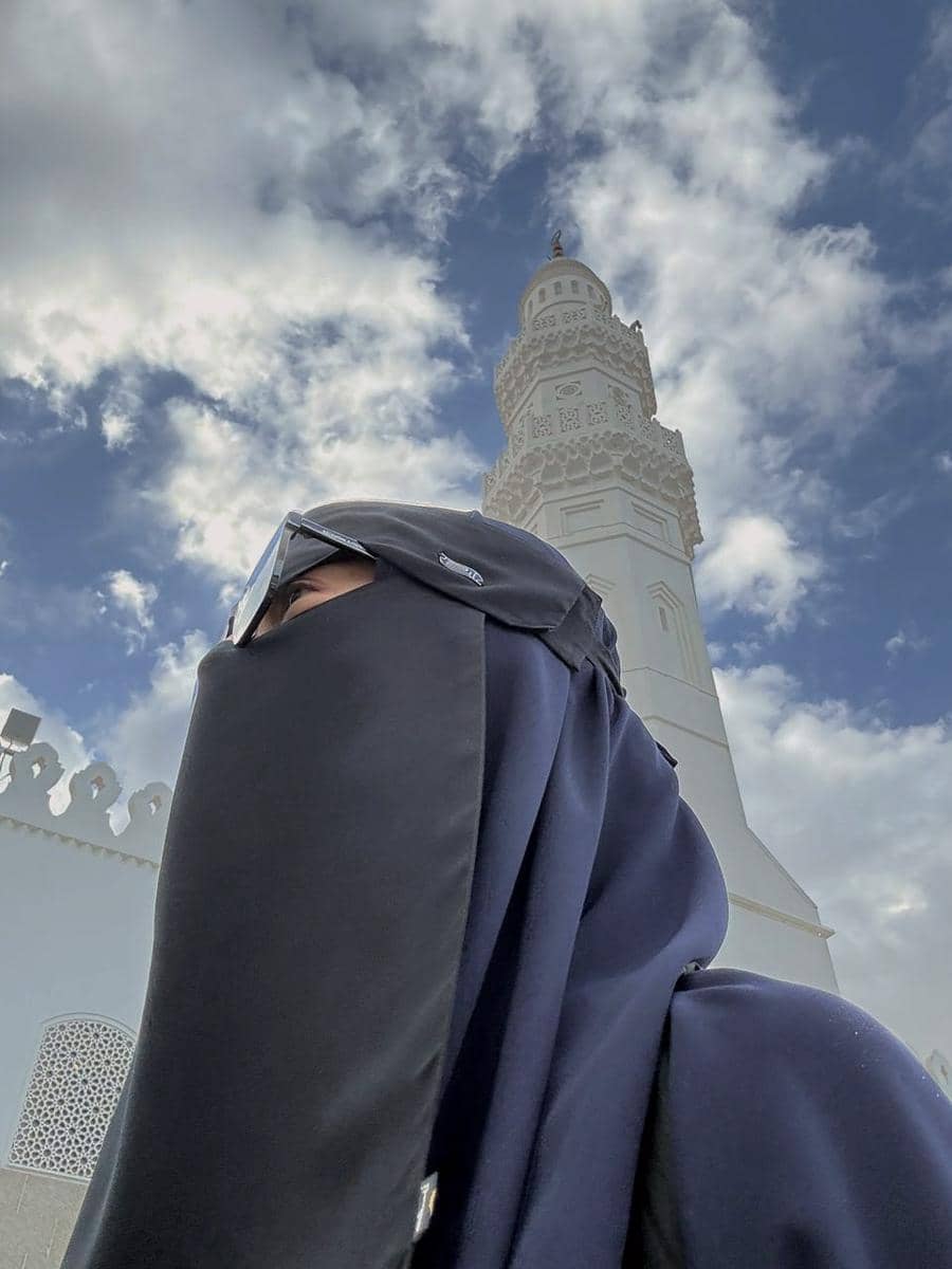 Paula Verhoeven saat umrah di bulan Ramadan 2026