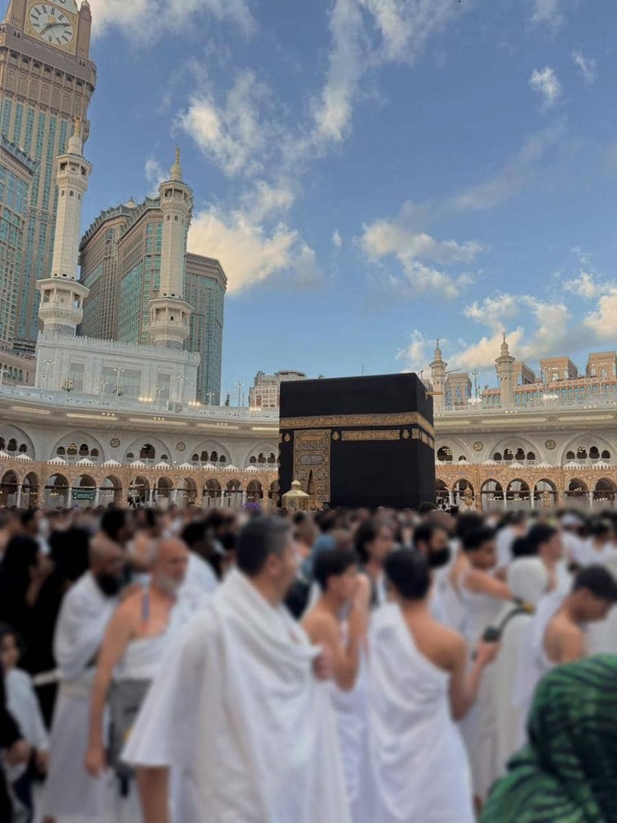 Paula Verhoeven saat umrah di bulan Ramadan 2026