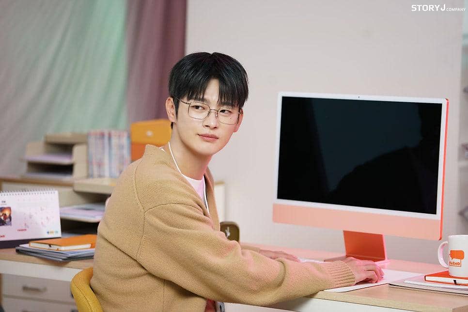 7 Sisi Menarik Park Kyeong Nam di Drakor Boyfriend on Demand