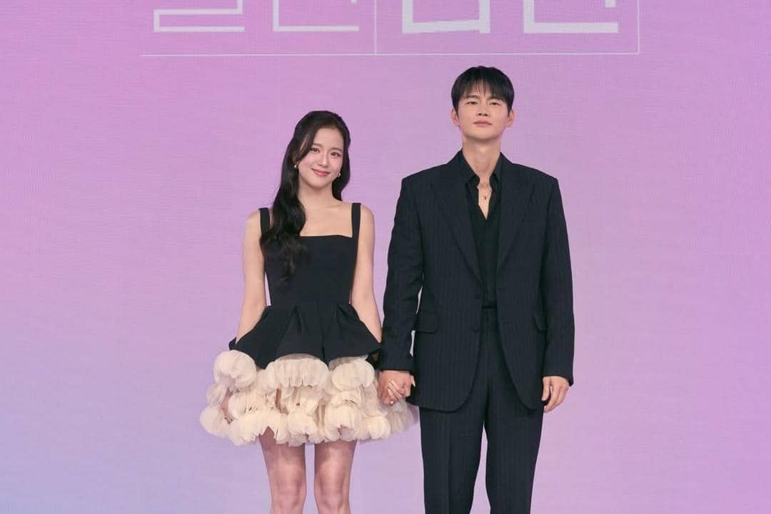 4 Artis Korea yang Dapat Peran Ganda di Drakor Boyfriend on Demand