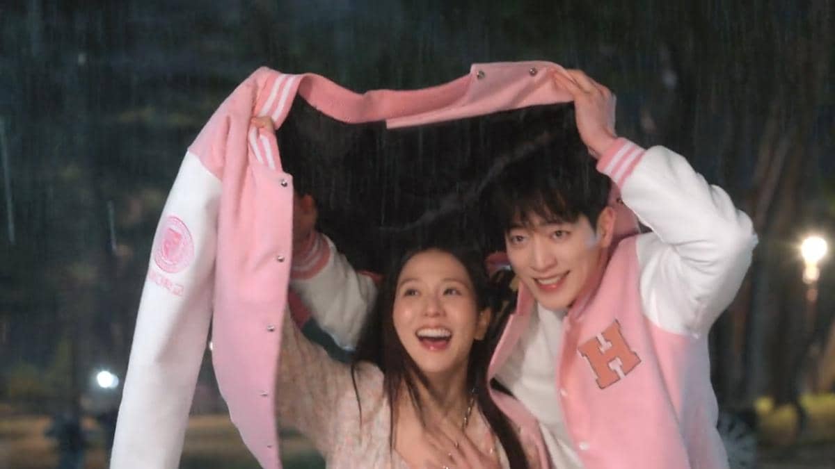 Jisoo dan Seo Kang Joon di drama Boyfriend on Demand