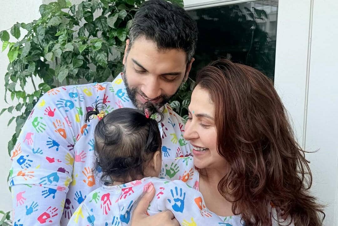 9 Potret Malvika Raaj Rayakan Holi Perdana Bareng Si Kecil Mahara