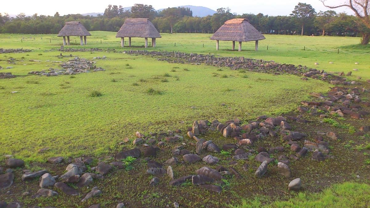 ilustrasi oyu stone circle