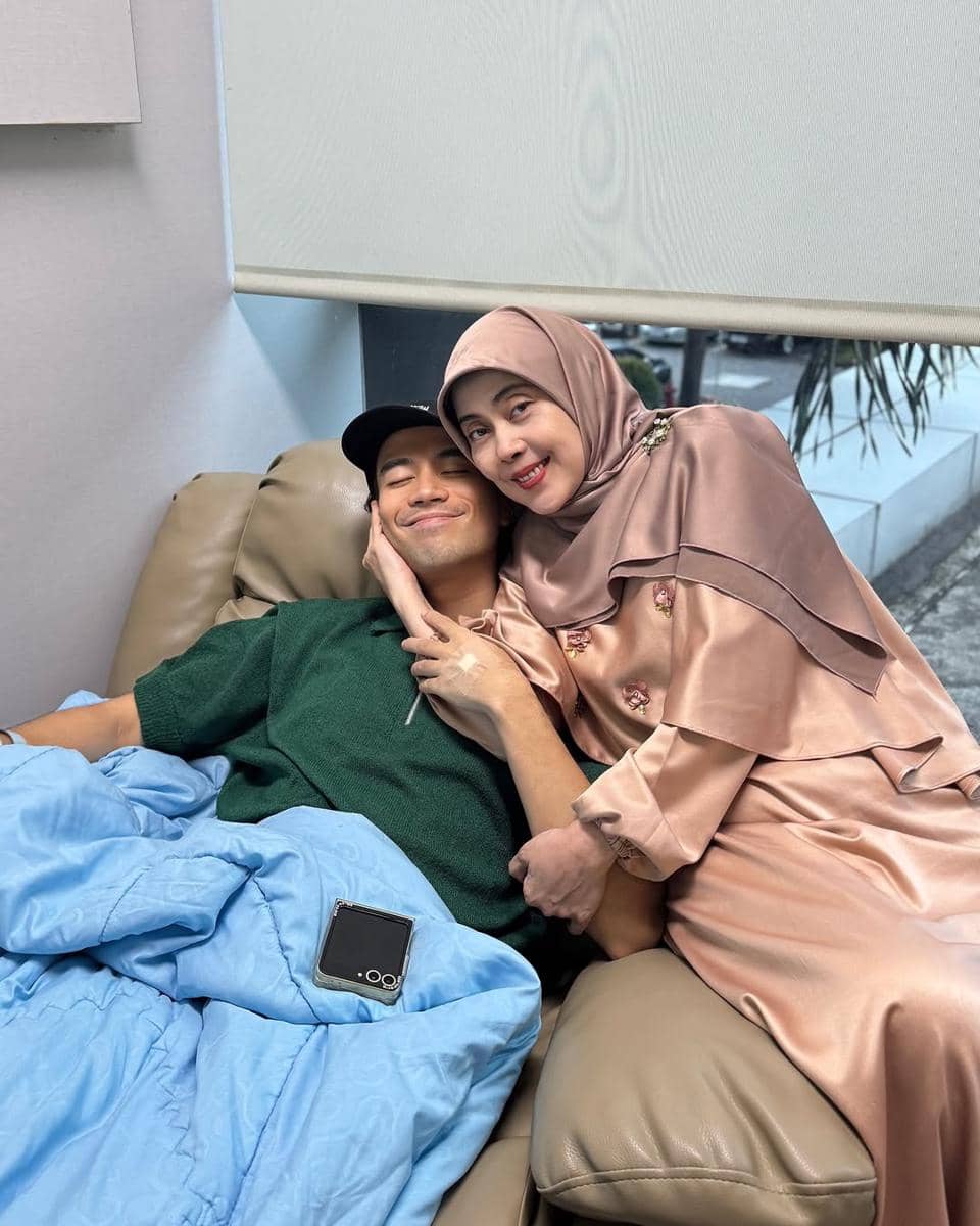 VIdi Aldiano dan sang mama