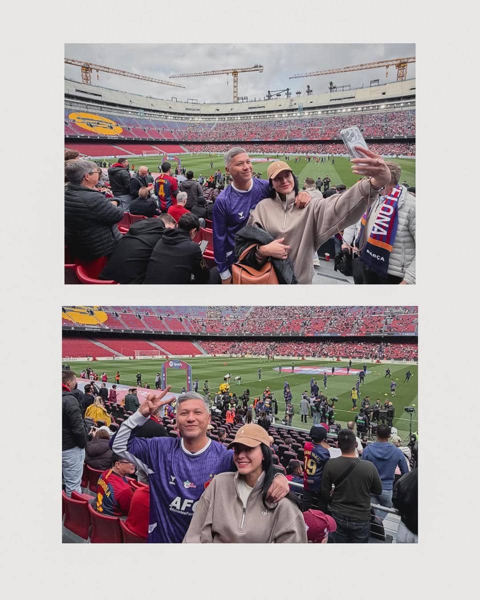 Gading Marten nonton pertandingan bola di stadion Camp Nou