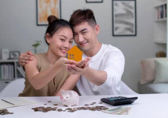 ilustrasi mengatur keuangan dengan pasangan