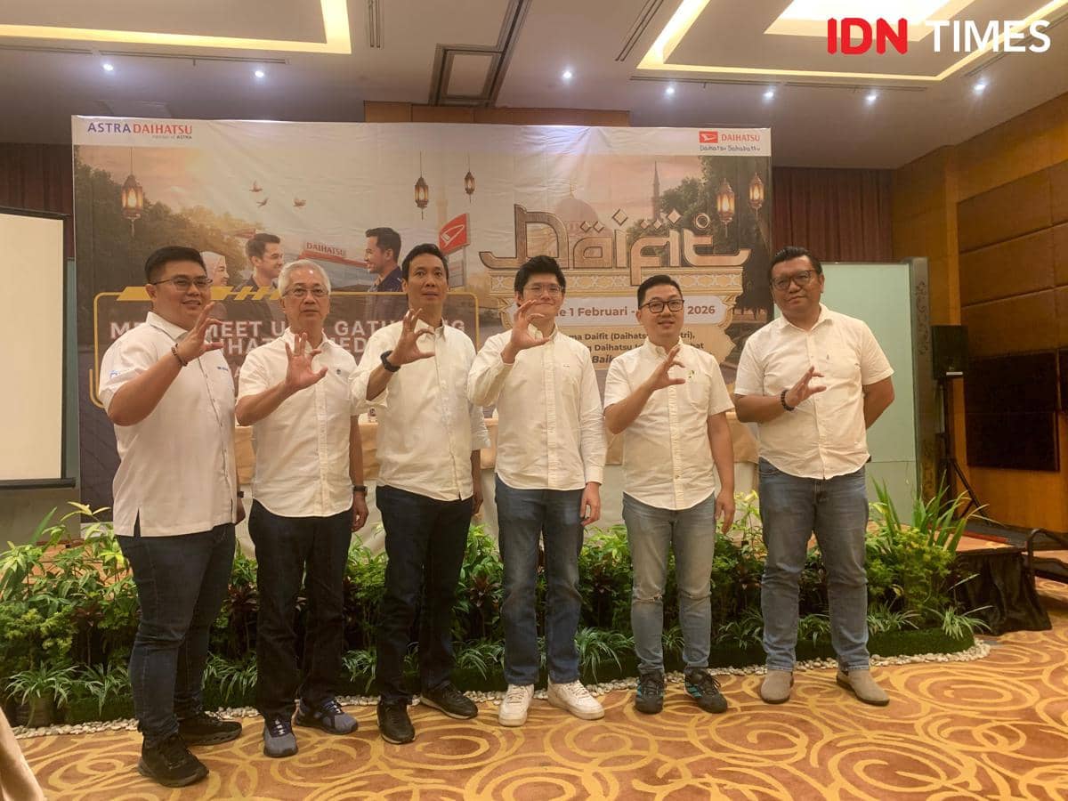 Konferensi pers Daihatsu terkait program Daihatsu Idul Fitri (Daifit) dengan hadiah umrah (IDN Times/Doni Hermawan)