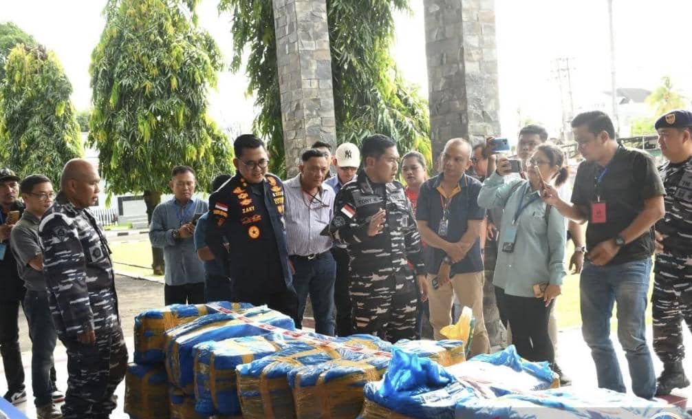 TNI AL Gagalkan Penyelundupan 1,4 Ton Sianida dari Filipina di Bitung