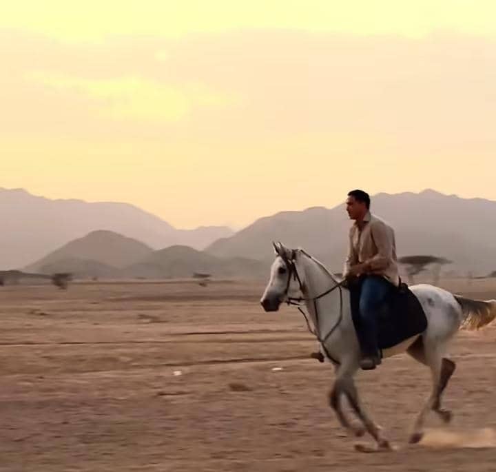 potret Hamish Daud umrah saat Ramadan