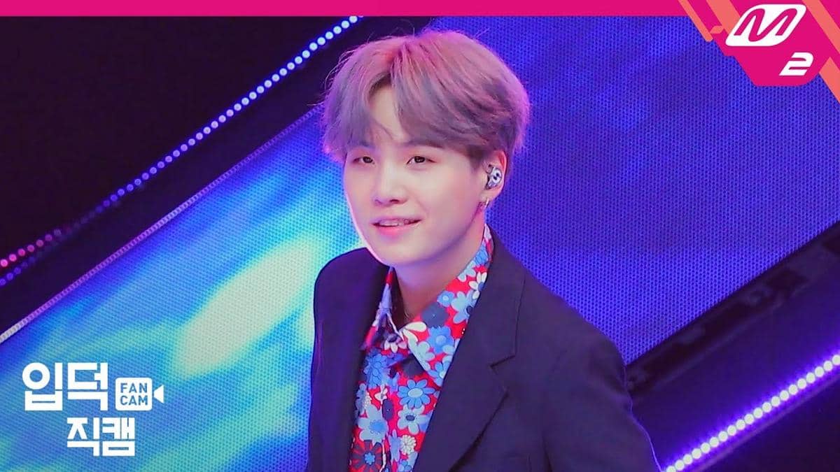 cuplikan fancam Suga BTS di lagu "Boy With Luv"