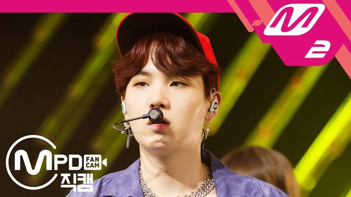 cuplikan fancam Suga BTS di lagu "Save ME" dan "I'm Fine"
