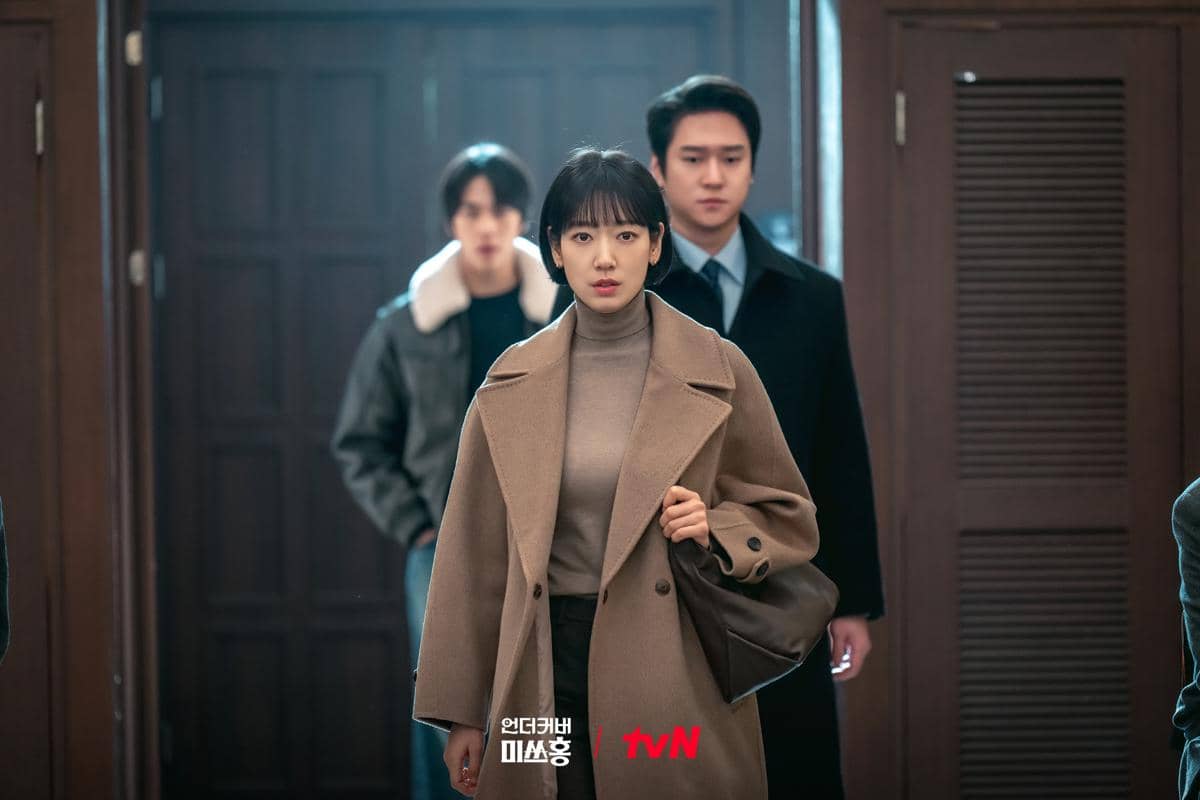 9 Plot Twist Tak Terduga di Ending Drakor Undercover Miss Hong