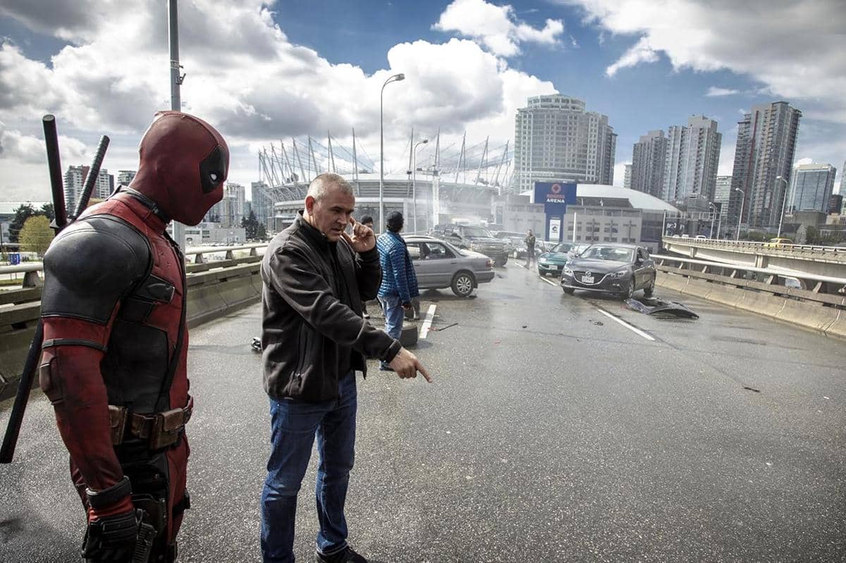 Tim Miller menyutradarai Deadpool.