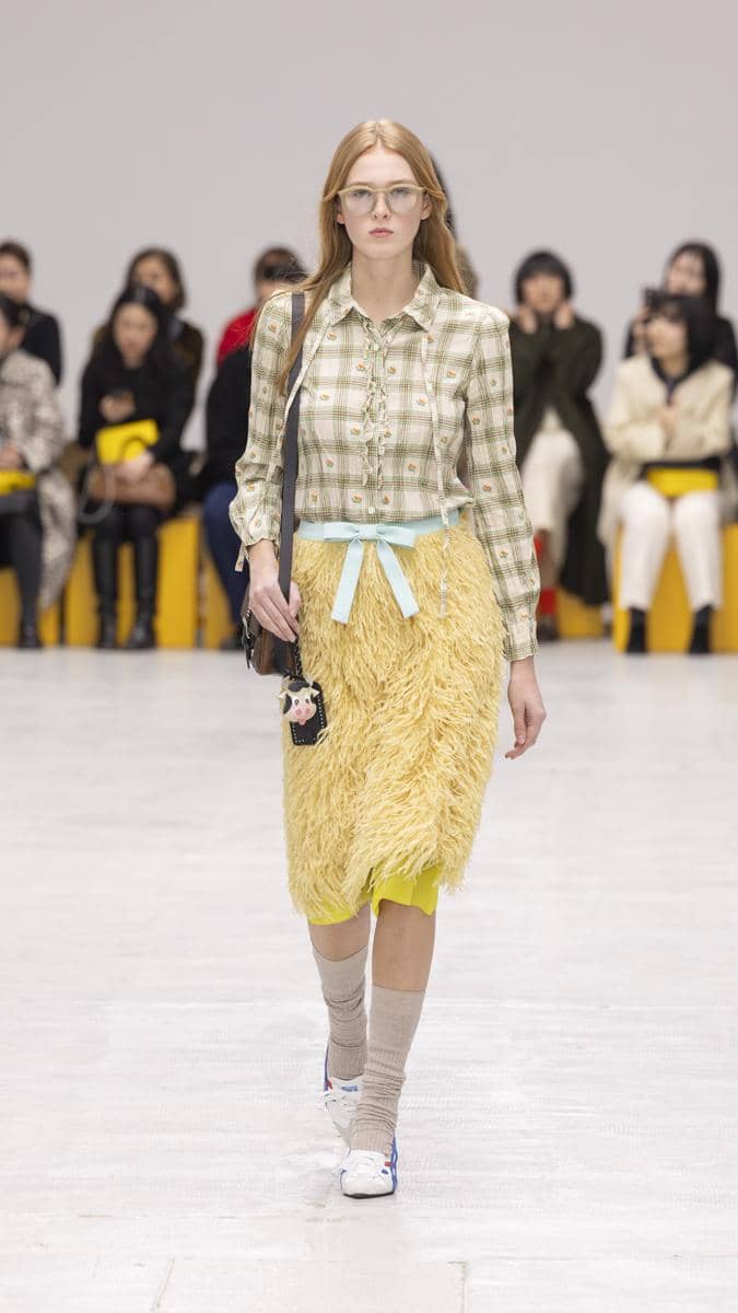 Koleksi Onitsuka Tiger Autumn/Winter di Milan Fashion Week 2026.