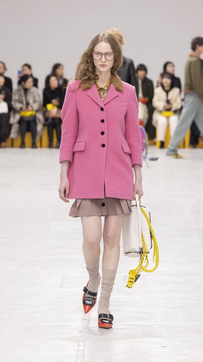 Koleksi Onitsuka Tiger Autumn/Winter di Milan Fashion Week 2026.