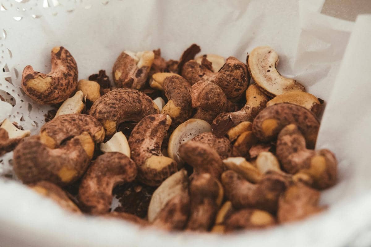 ilustrasi kacang mete yang sudah digoreng