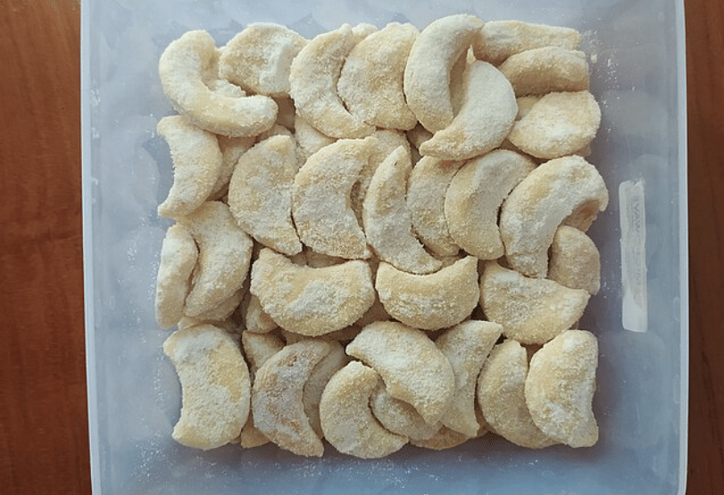 ilustrasi kue putri salju