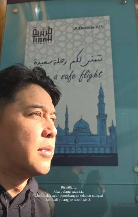 Yura Yunita Datang Pemakaman Vidi Aldiano Sepulang Umrah