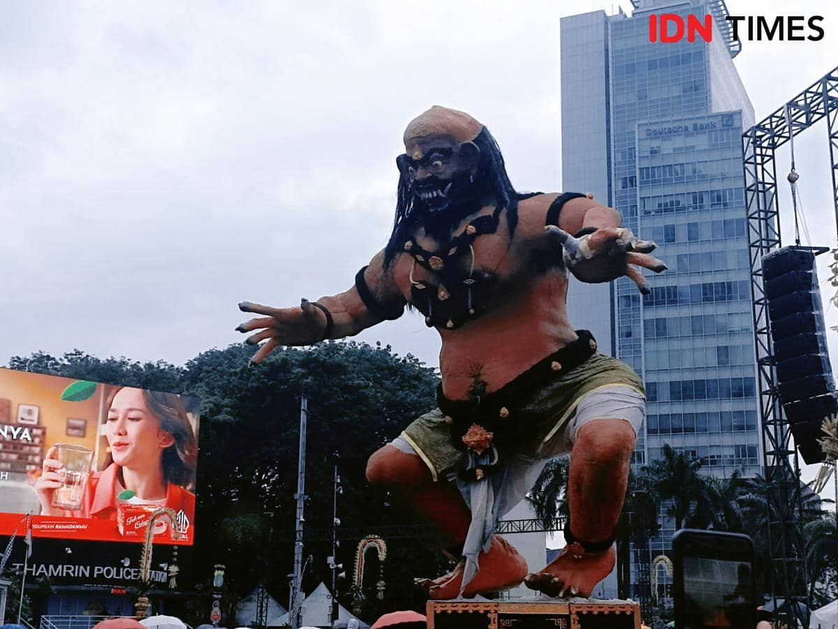 Pawai Ogoh-ogoh di Bundaran Sambut Perayaan Nyepi, Minggu (8/3/2026)