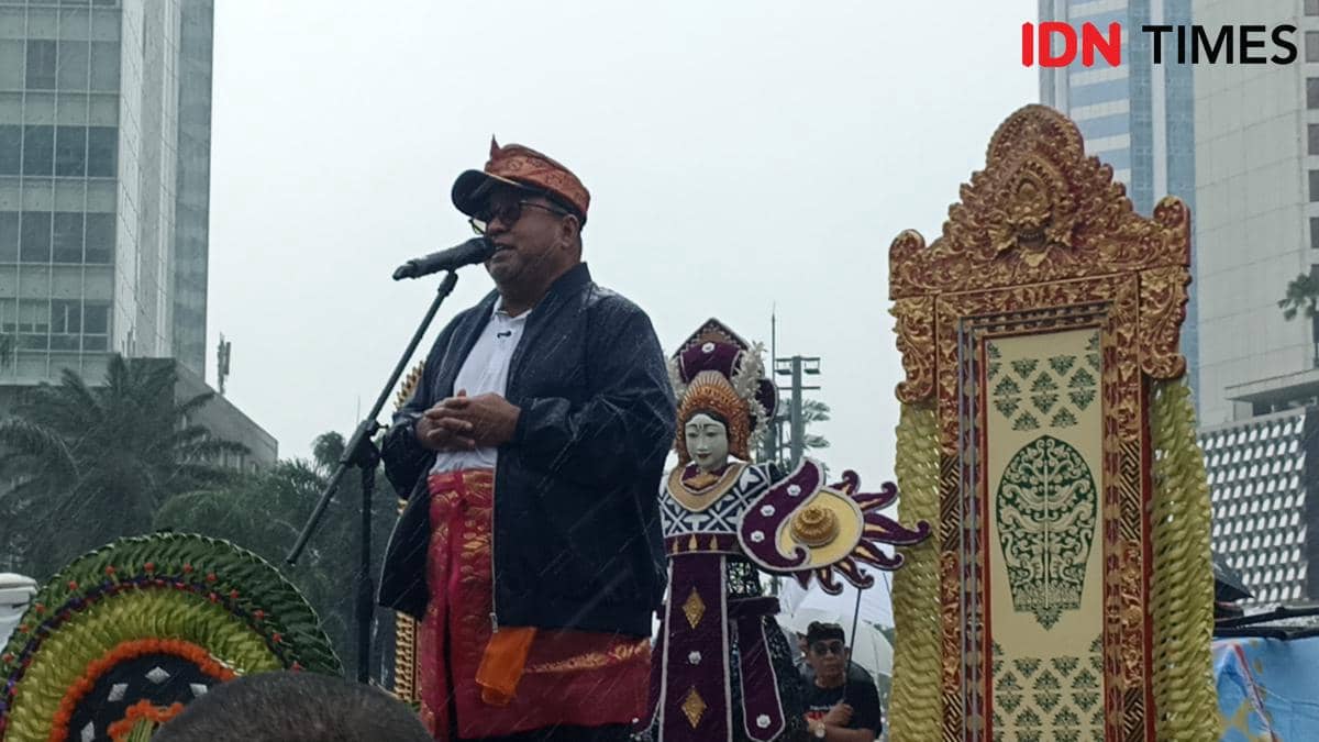 Wakil Gubernur DKI Jakarta Rano Karno di Bundaran HI, Minggu (8/3/2026)