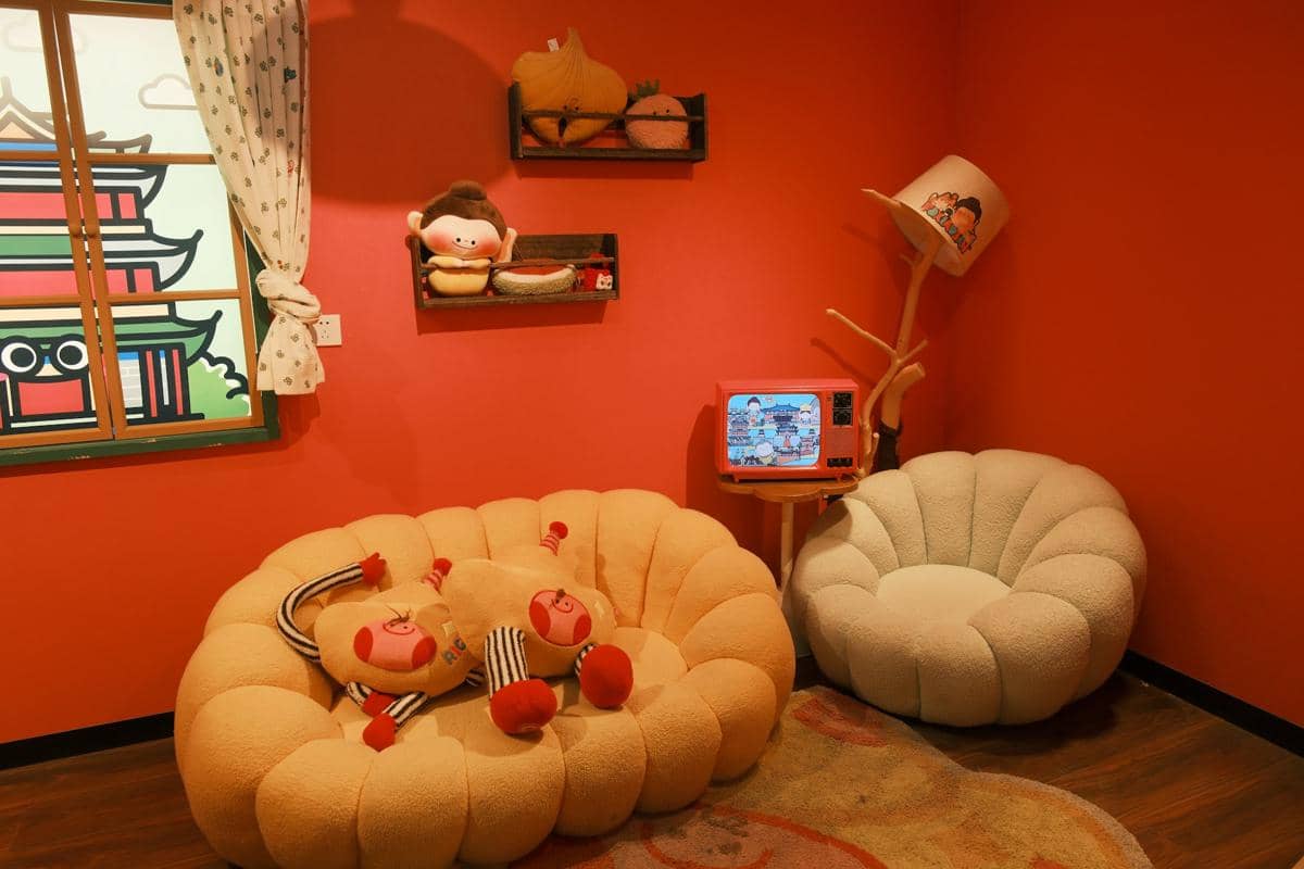 ilustrasi interior rumah warna sunset tone