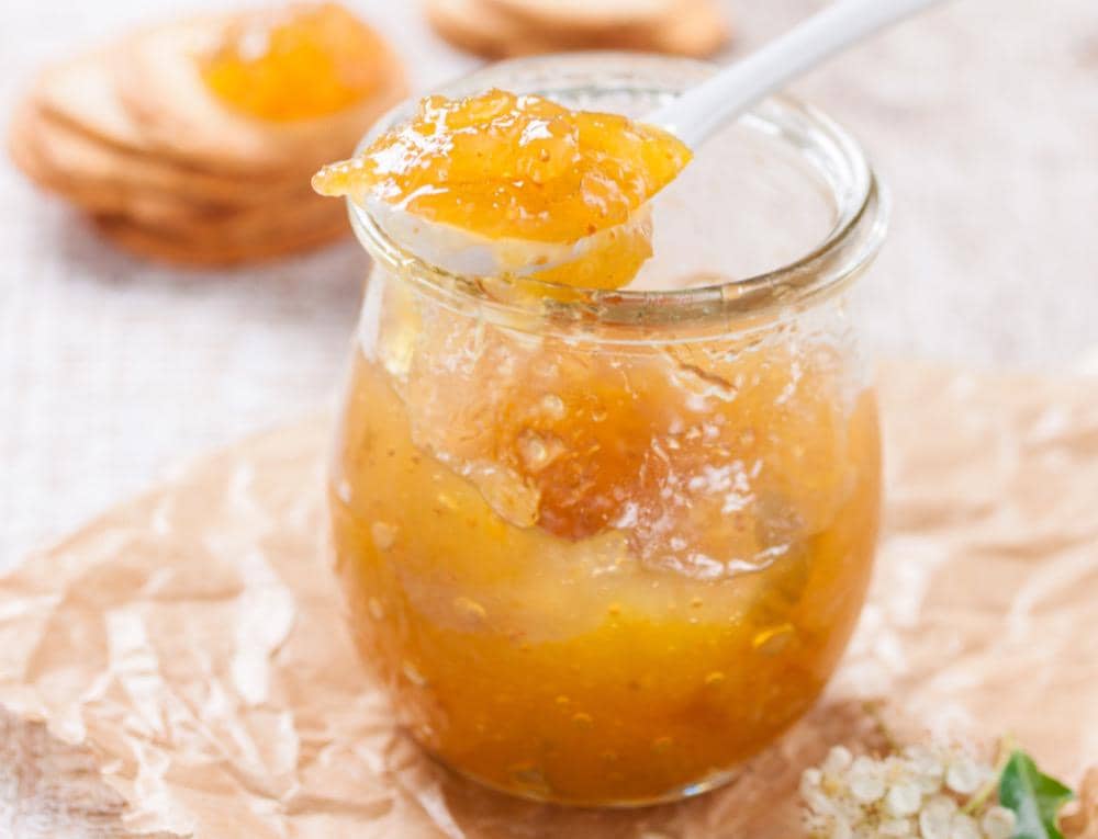 ilustrasi selai nanas