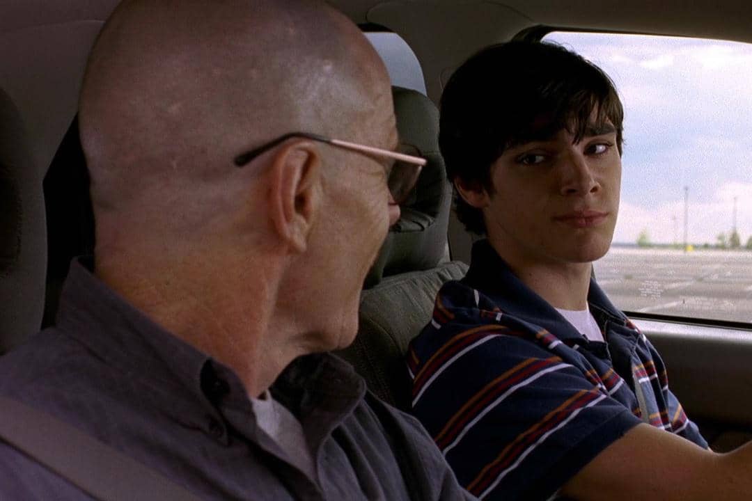 Walt berbicara dengan Walter Jr.