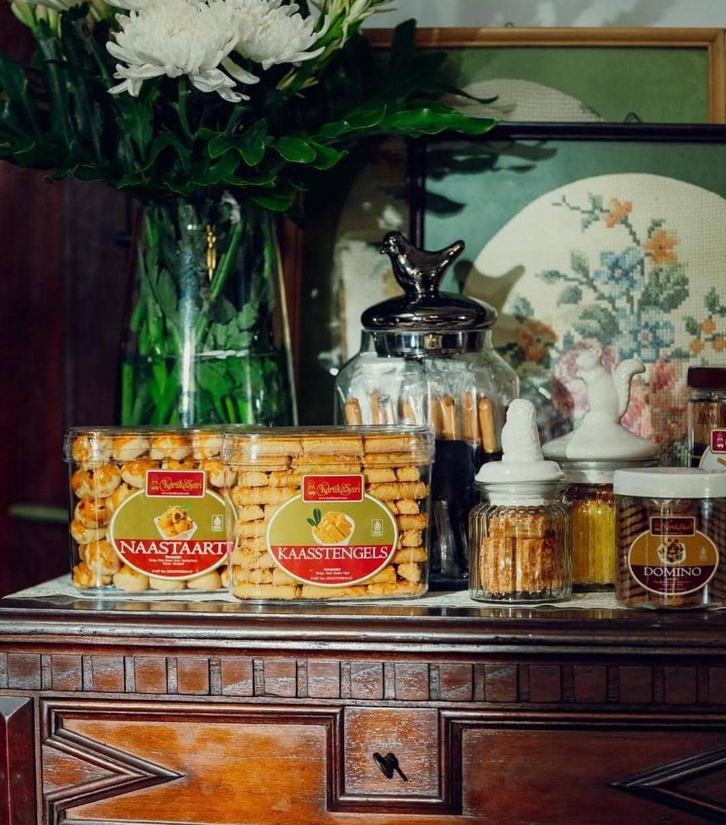 hampers kue kering dari Kartika Sari Bakery 