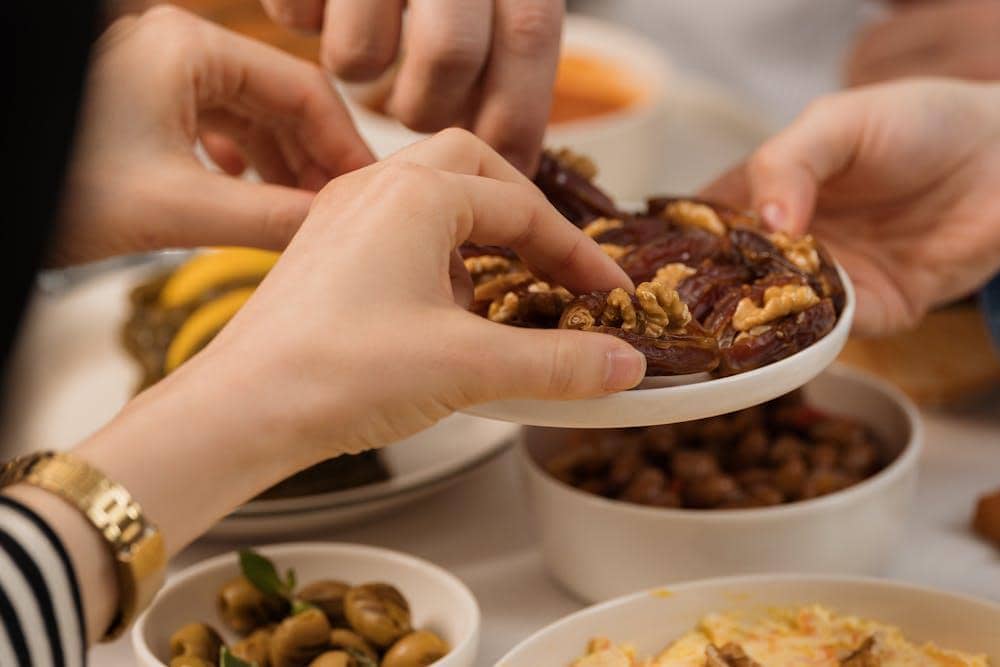 5 Tips Menikmati Kurma Butter Secara Bijak, Kalori Tetap Terkontrol!