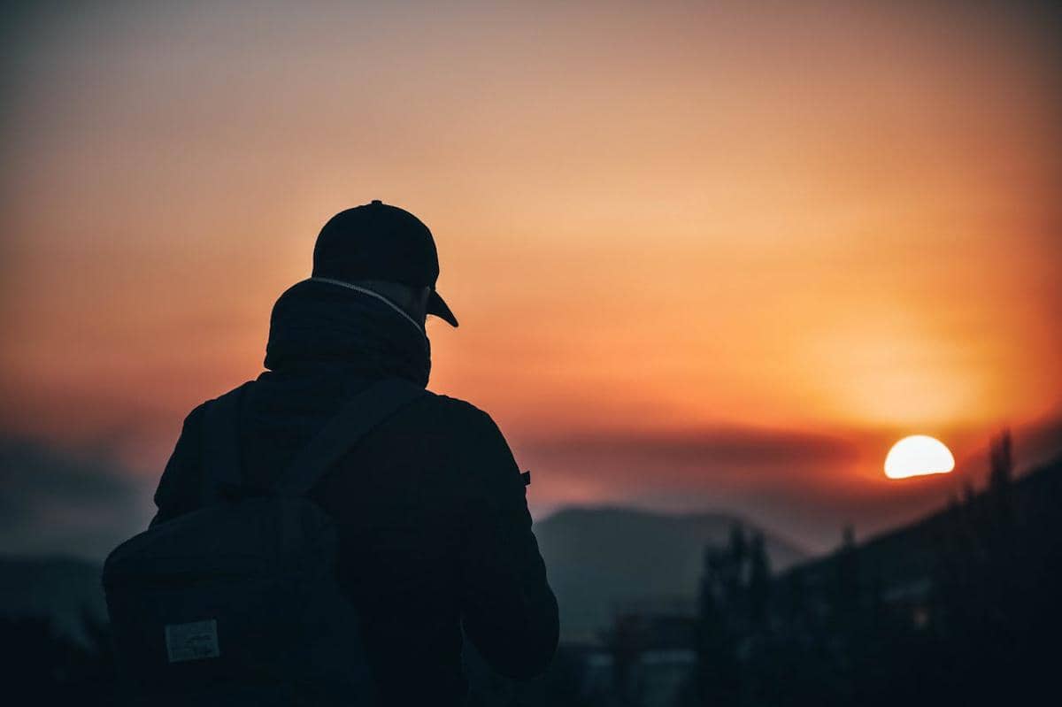 Melihat Sunrise dari Puncak Bukit Pundu Nence di Bima