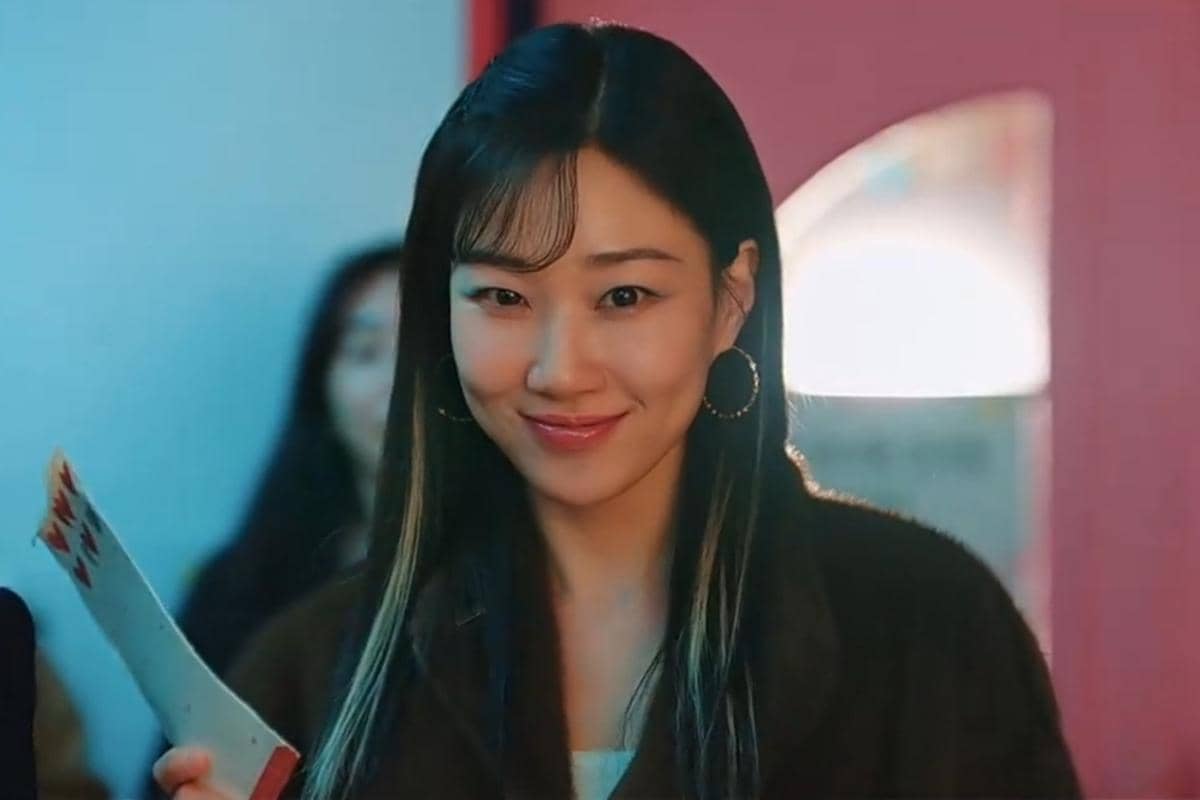 Still cut Undercover Miss Hong