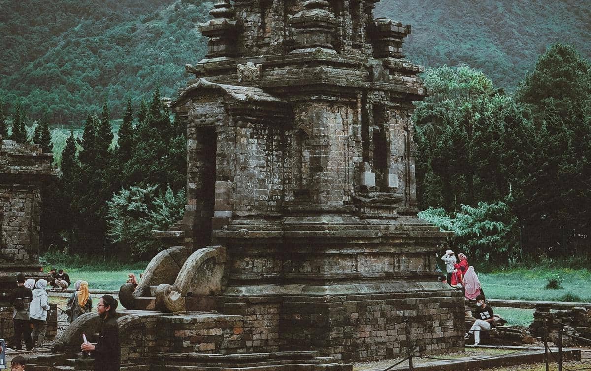 ilustrasi Candi Arjuna, Dieng