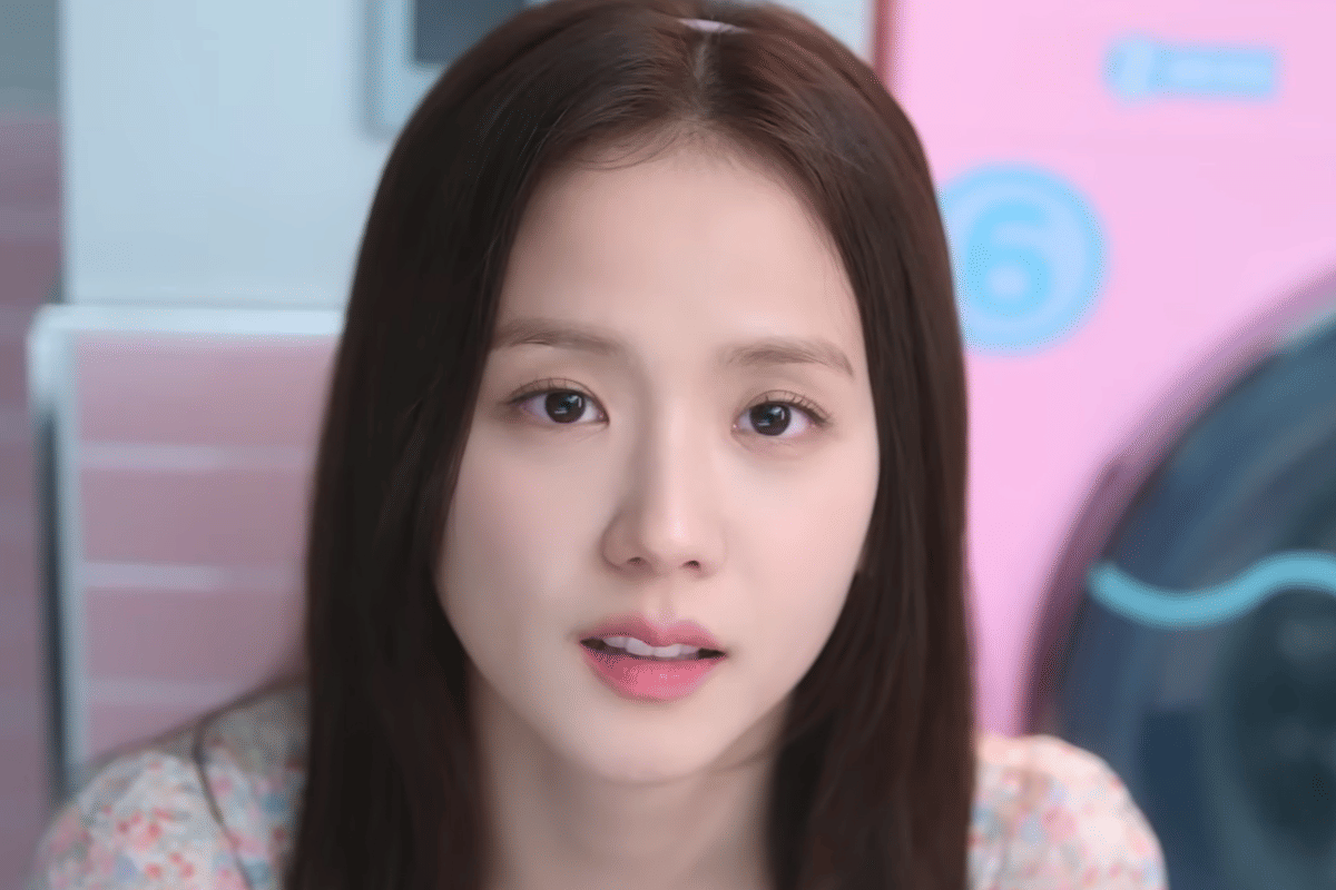 Still cut drama Boyfriend on Demand. 