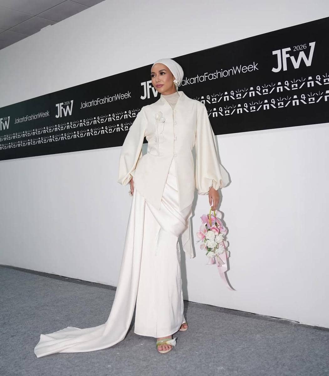 Inspirasi OOTD ala Vira Tandia