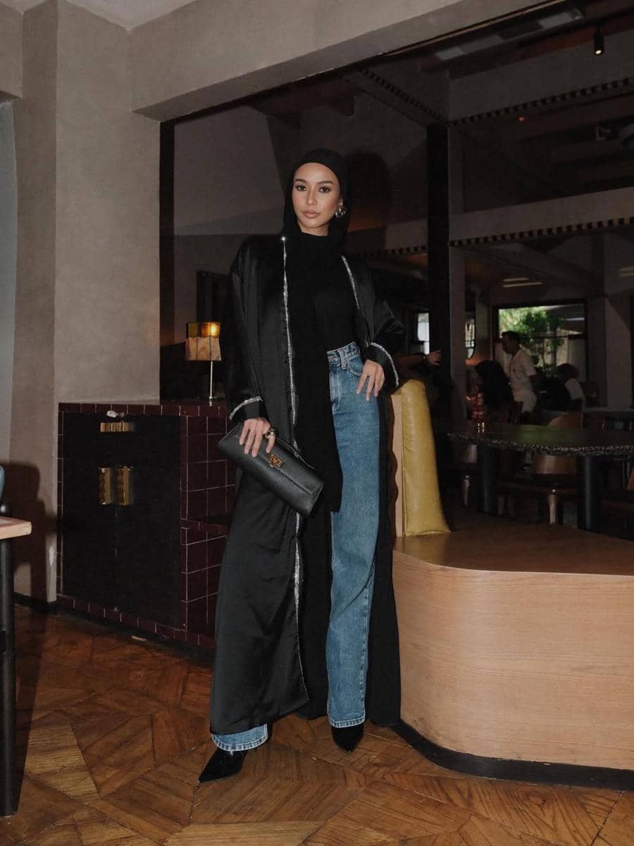 Inspirasi OOTD ala Vira Tandia